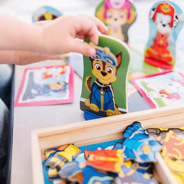 Продукт Melissa and Doug Paw Patrol - Кутия с магнитни фигури  - 0 - BG Hlapeta